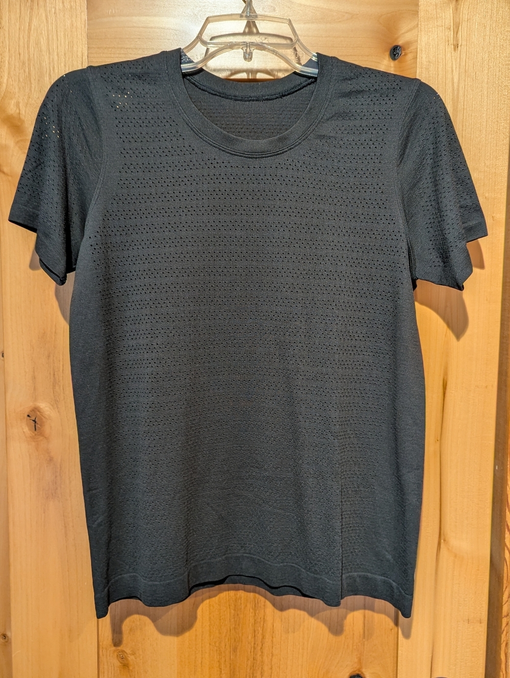 Lululemon Breeze By Training Shirt Ventilated Short Sleeve Black Sz 8